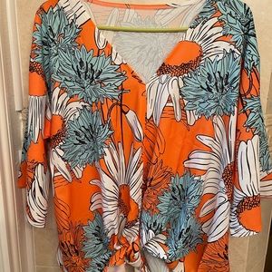 Women’s 3/4 bell sleeve top